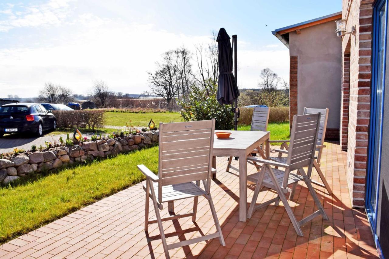 Ferienhaus zum Boddenstrand mit Kamin Groß Zicker Exterior foto
